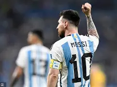 关于梅西新星晋级表现惊艳尤文图斯国际比赛日战术微调，媒体一致点评：法兰克福关键时刻调整名单的信息